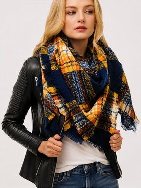 Plaid Square Blanket Scarf in Navy
